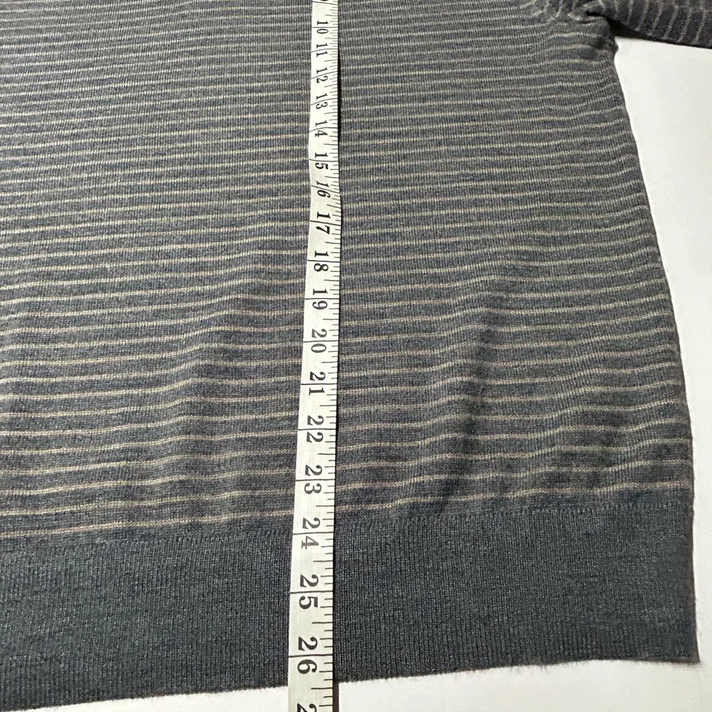 Banana republic‎ 100% merino wool sweater, men’s long sleeve, V-neck gray & tan